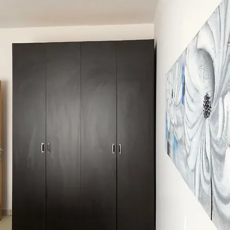 Apartment Modern And Bright 3 Bedroom With Pool Is-Swieqi