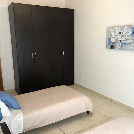 Modern And Bright 3 Bedroom With Pool Apartment Is-Swieqi